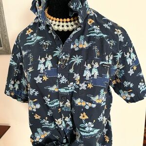 Upcycled Reyn Spooner Inspired Navy Hawaiian Print Short-Sleeve Shirt